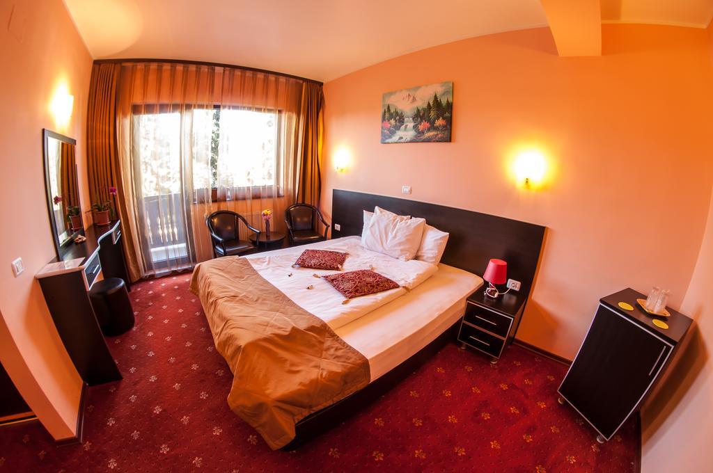 Hotel Carpatic Predeal Pokoj fotografie