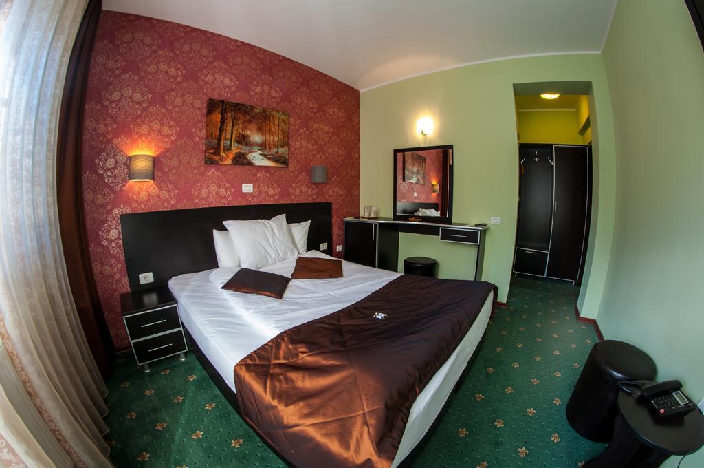 Hotel Carpatic Predeal Pokoj fotografie