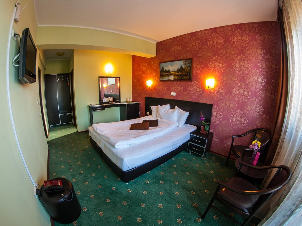 Hotel Carpatic Predeal Pokoj fotografie