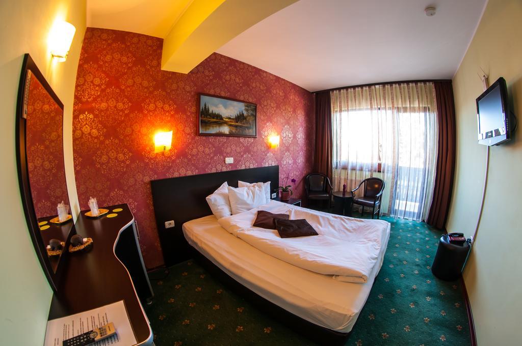 Hotel Carpatic Predeal Pokoj fotografie