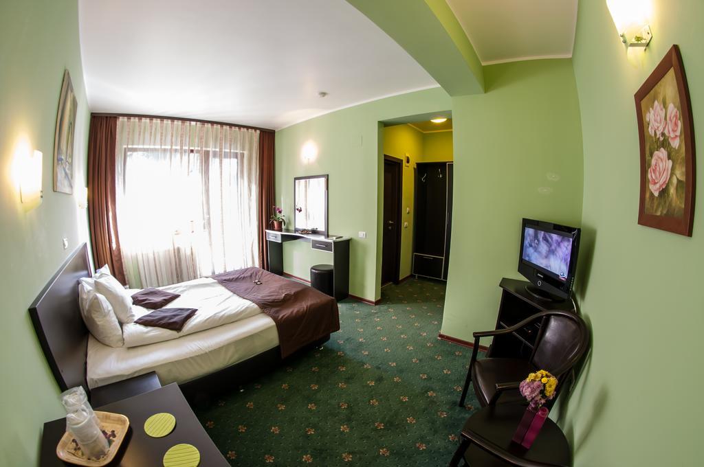 Hotel Carpatic Predeal Exteriér fotografie