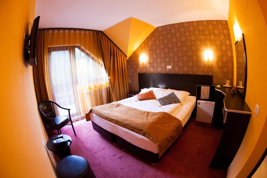 Hotel Carpatic Predeal Pokoj fotografie